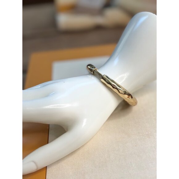 Gold-Tone Hammered Cuff Bracelet With Rope-Style Detail 7.5-Inch Circumference - Picture 3 of 8